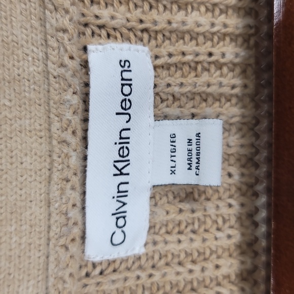 Calvin Klein Oversized Camel Tan Relaxed Fit Cardigan - Picture 4 of 9